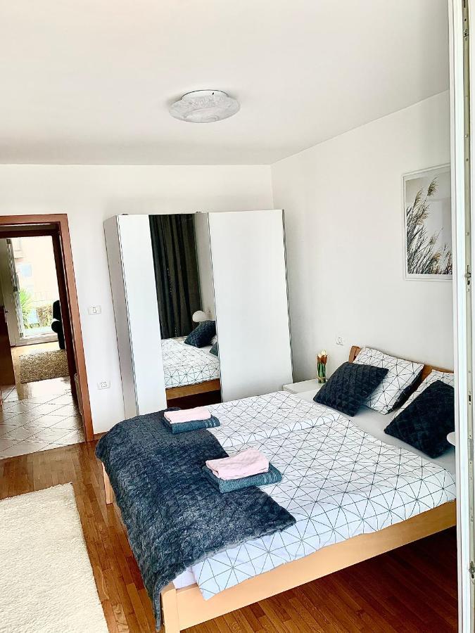 Sonce Apartment Izola Exterior foto