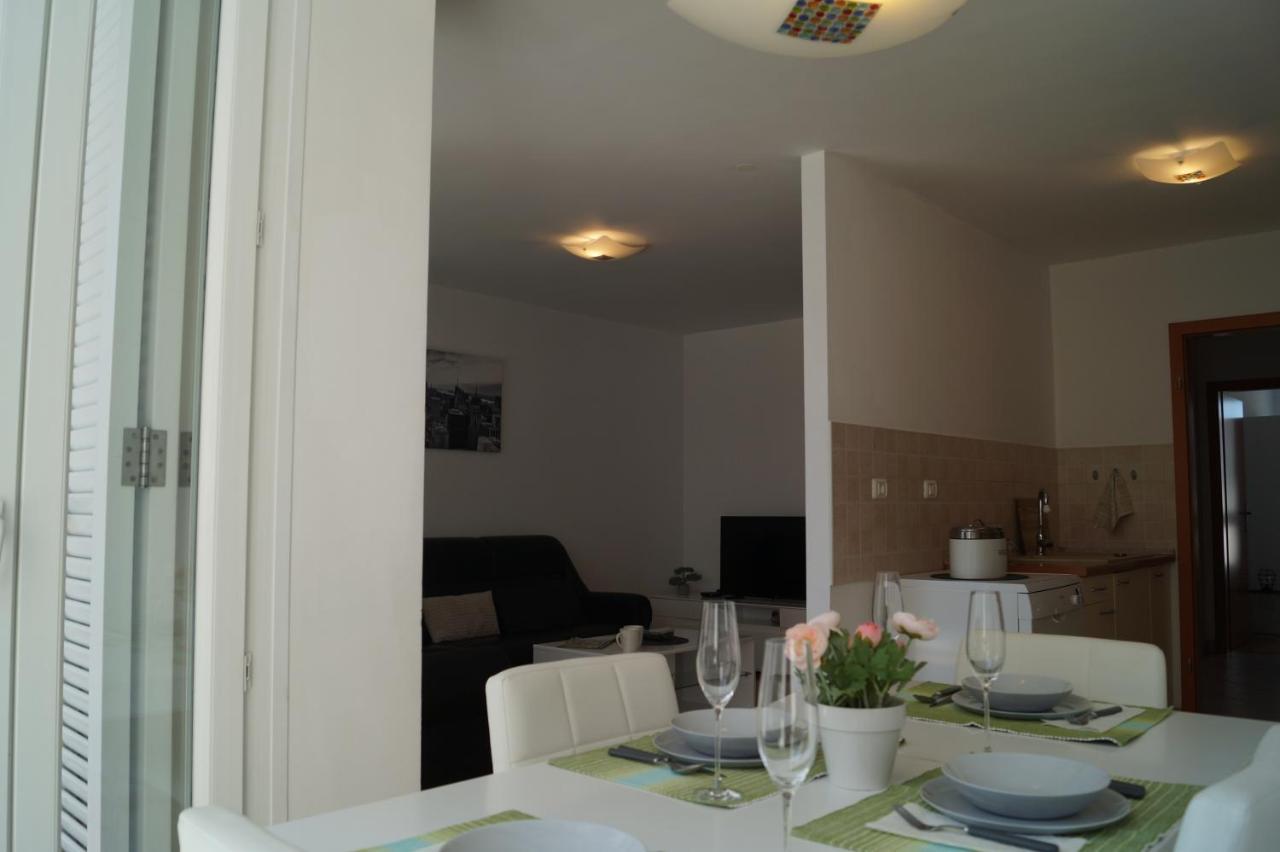 Sonce Apartment Izola Exterior foto